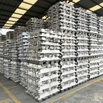 China A7 99,7% 99,8% lingotes de aluminio primarios